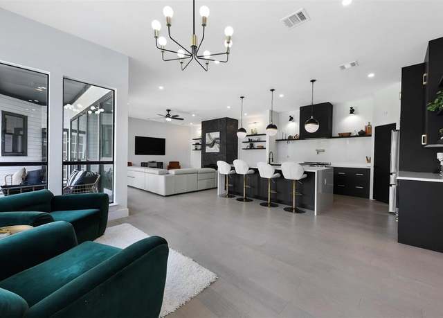 Property at 7609 Twelve Oaks Cir, Plano, TX 75025, 5 beds, 4.5 baths