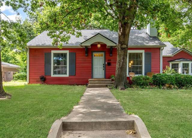 Property at 319 Harbin Ave, Waxahachie, TX 75165, 3 beds, 2 baths