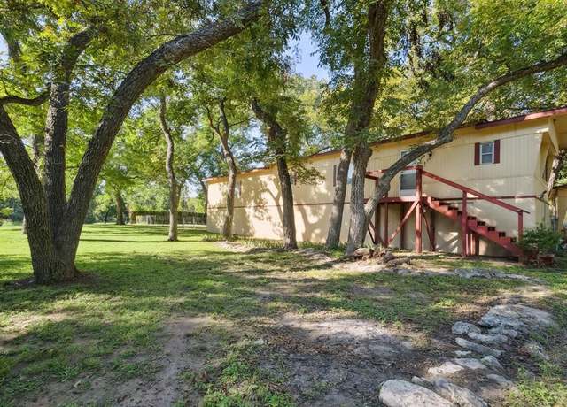 Property at 5515 S Oklahoma Trl, Granbury, TX 76048, 2 beds, 2 baths