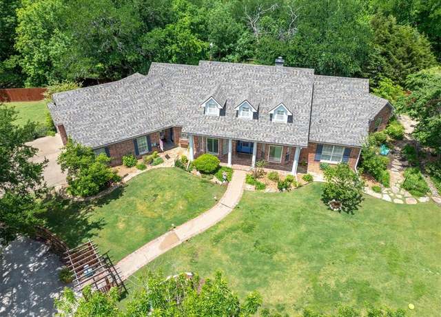 Property at 310 Hannah Dr, Farmersville, TX 75442, 4 beds, 3.5 baths