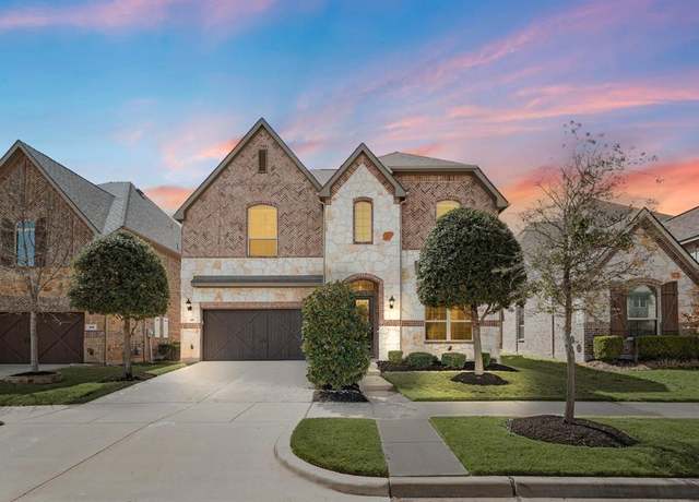 Property at 811 Red Maple Rd, Euless, TX 76039, 5 beds, 4.5 baths