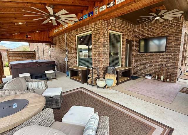 Property at 3100 Crystal Way, Royse City, TX 75189, 4 beds, 2 baths