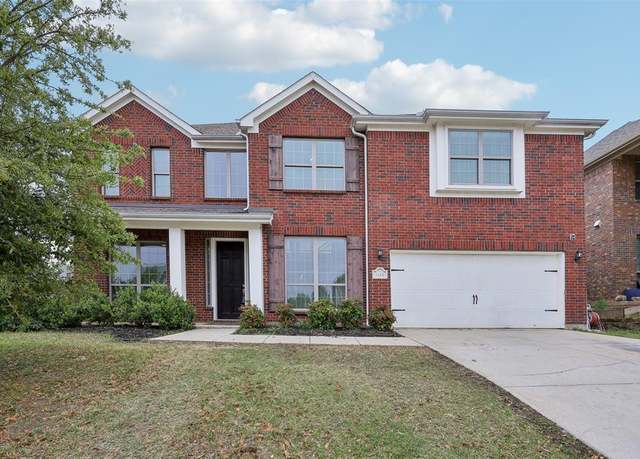 Property at 1108 Bentley Dr, Roanoke, TX 76262, 5 beds, 2.5 baths