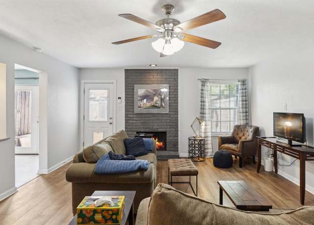 Property at 10729 Sandpiper Ln #21, Dallas, TX 75230, 3 beds, 3 baths