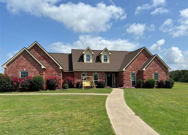 Property at 284 County Road 2388, Pickton, TX 75471, 6 beds, 3 baths