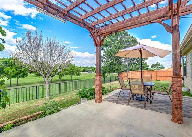 Property at 14108 Zavala Trl, Fort Worth, TX 76052, 3 beds, 2 baths