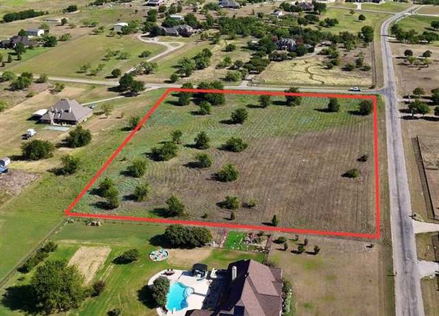 Property at 107 Corona Ct, Fort Worth, TX 76108