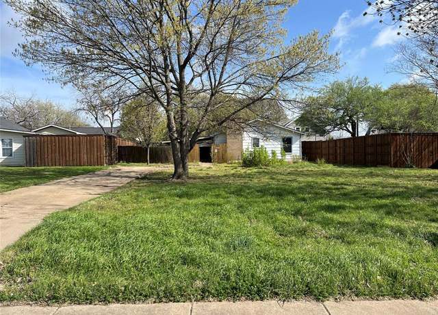 Property at 7250 Ash St, Frisco, TX 75034, 3 beds, 2 baths