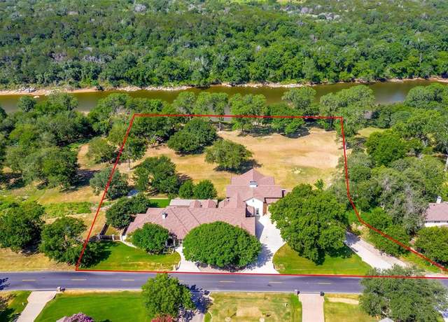 Property at 9310 Bellechase Rd, Granbury, TX 76049, 5 beds, 4 baths