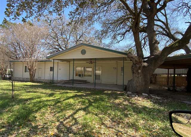 Property at 100 County Road 1745, Clifton, TX 76634, 3 beds, 2 baths