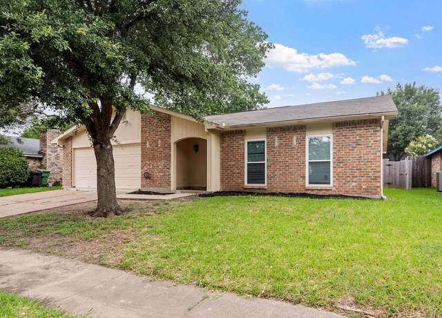 Property at 4229 Shagbark St, Fort Worth, TX 76137, 4 beds, 2.5 baths
