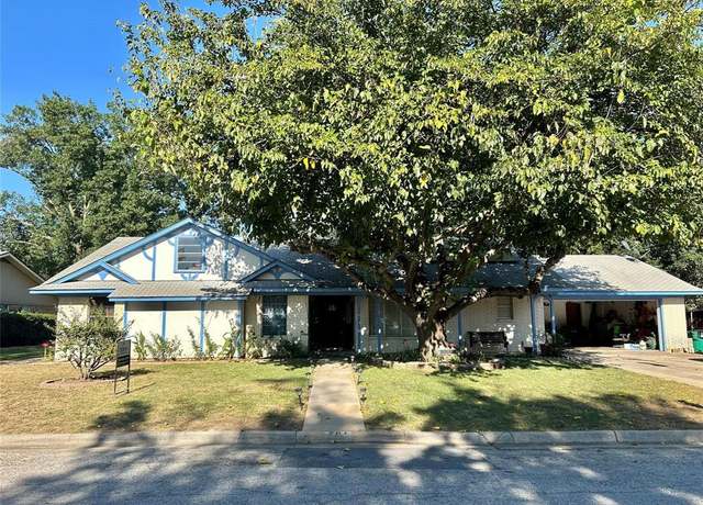 Property at 504 Aspen Rd, Gainesville, TX 76240, 4 beds, 3 baths