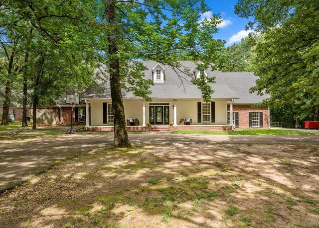 Property at 1022 County Road 4221, Mount Pleasant, TX 75455, 4 beds, 3 baths