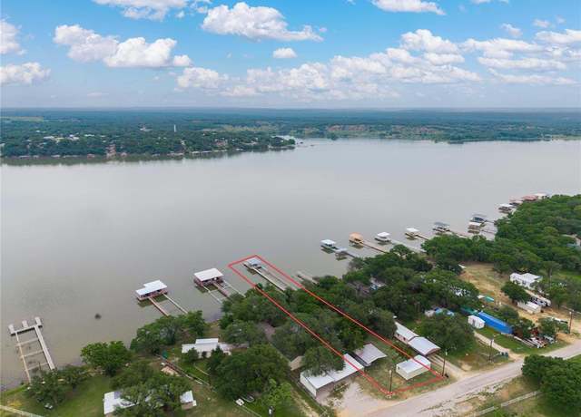 Property at 12054 Rosemary Ln, Brownwood, TX 76801, 3 beds, 2 baths
