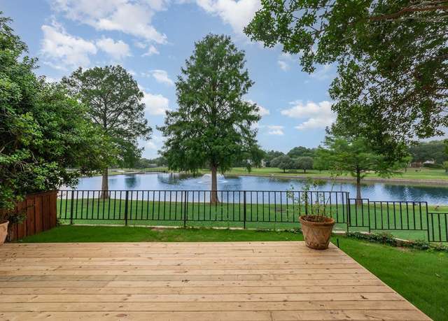 Property at 2919 Country Place Cir, Carrollton, TX 75006, 2 beds, 2.5 baths