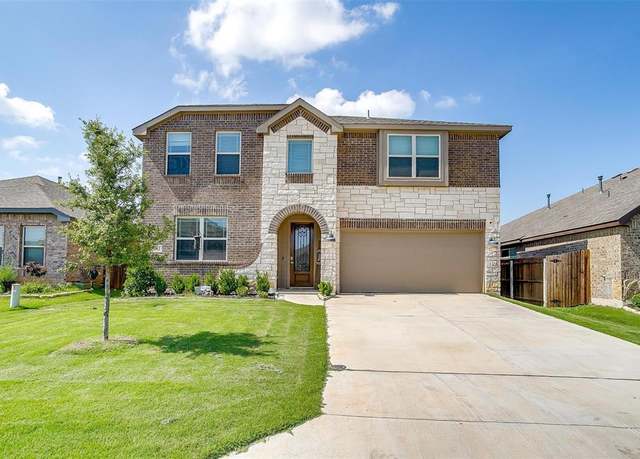 Property at 1112 Goldenrod Dr, Godley, TX 76044, 5 beds, 3.5 baths