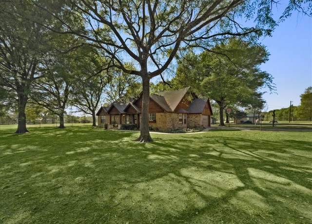 Property at 1070 Eubanks Rd, Combine, TX 75159, 3 beds, 2.5 baths