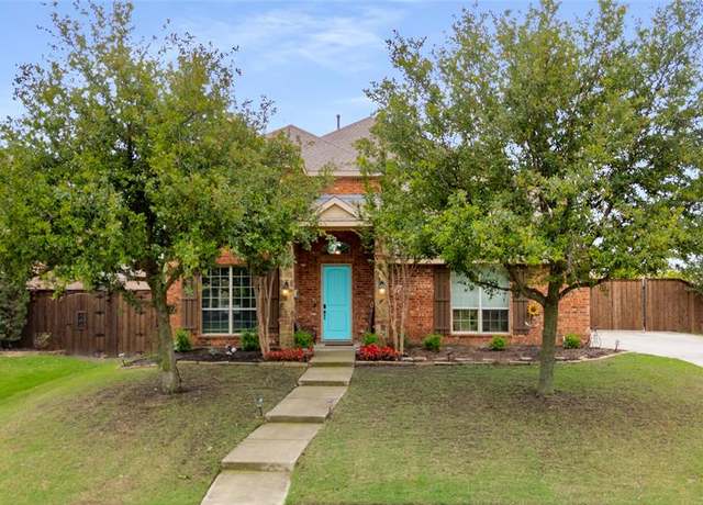 Property at 5732 Chateau Dr, Sachse, TX 75048, 5 beds, 3.5 baths