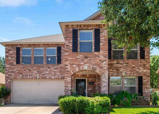 Property at 5325 Chessie Cir, Haltom City, TX 76137, 4 beds, 2.5 baths
