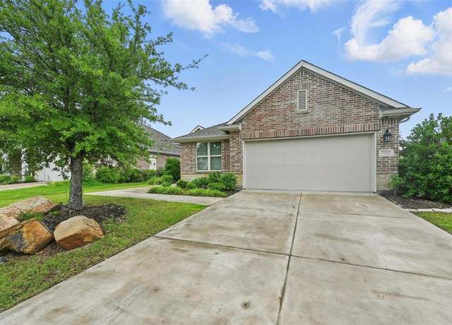 Property at 1605 Cedar Crest Dr, Forney, TX 75126, 4 beds, 2 baths