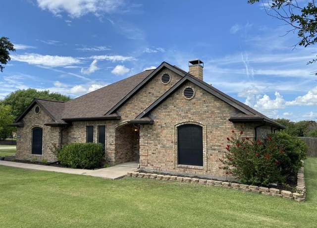Property at 1201 E Oaklawn Dr, Talty, TX 75160, 6 beds, 3.5 baths