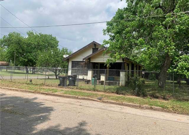 Property at 327 Hood St, Waco, TX 76704, 3 beds, 1 bath