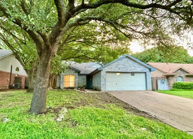 Property at 1809 Ramada Dr, Waco, TX 76712, 3 beds, 2 baths