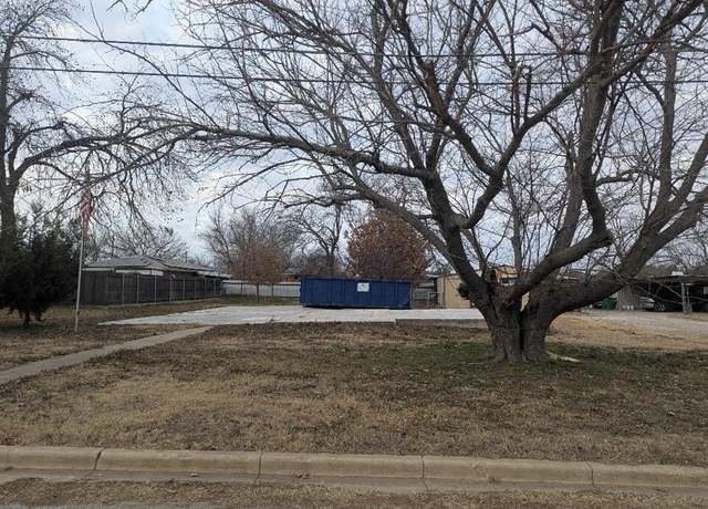 Property at 426 W Mesquite St, Dublin, TX 76446
