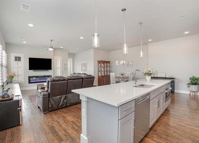 Property at 770 N Plano Rd #202, Richardson, TX 75081, 2 beds, 2.5 baths