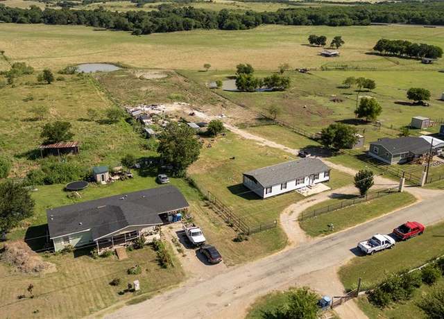 Property at 541 Orr Cir, Palmer, TX 75152, 3 beds, 2 baths