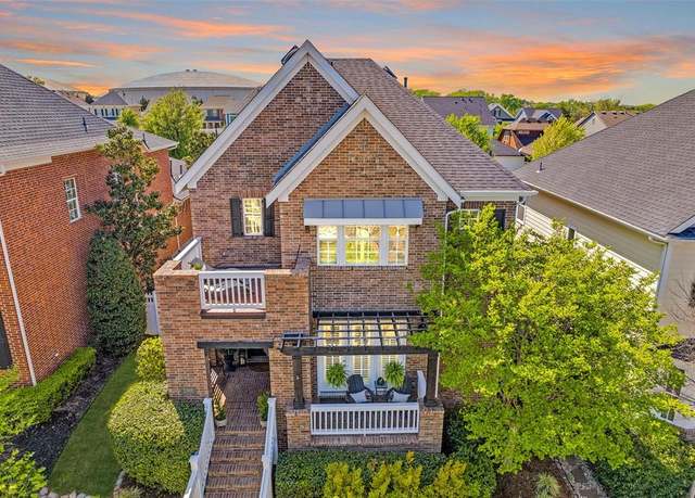Property at 2305 Pearl St, Mckinney, TX 75071, 4 beds, 3.5 baths
