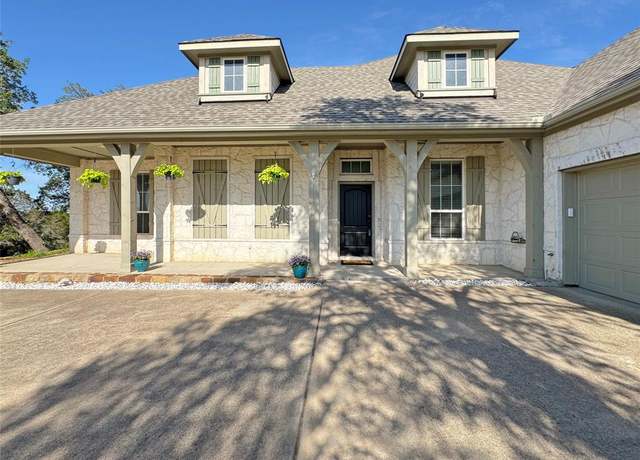 Property at 7133 Carnoustie Dr, Cleburne, TX 76033, 3 beds, 3.5 baths