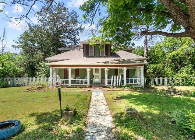 Property at 109 Hackberry Ave, Godley, TX 76044, 2 beds, 1 bath