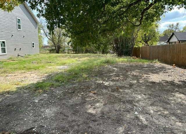 Property at 406 Bonham St E, Tom Bean, TX 75491