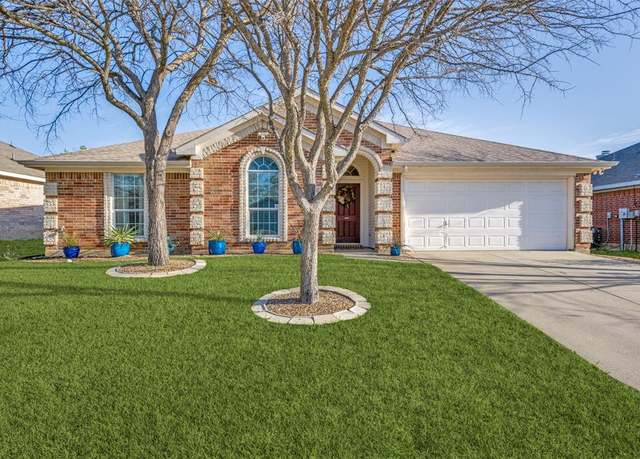 Property at 1109 Dixon Ln, Denton, TX 76207, 4 beds, 2 baths