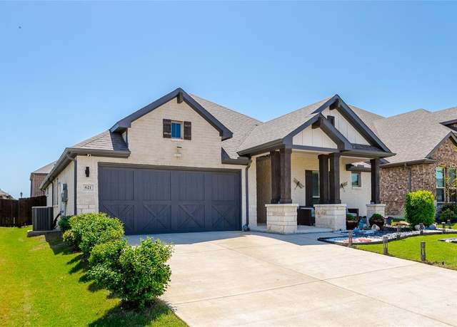 Property at 621 Hazeltine Rd, Red Oak, TX 75154, 3 beds, 2 baths