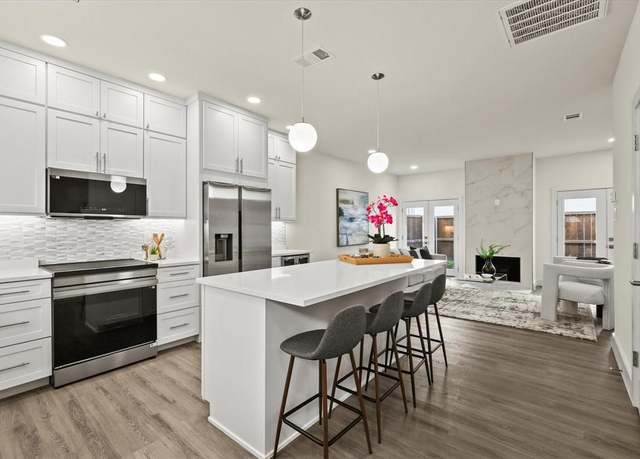 Property at 2727 Shelby Ave Unit O, Dallas, TX 75219, 2 beds, 1.5 baths