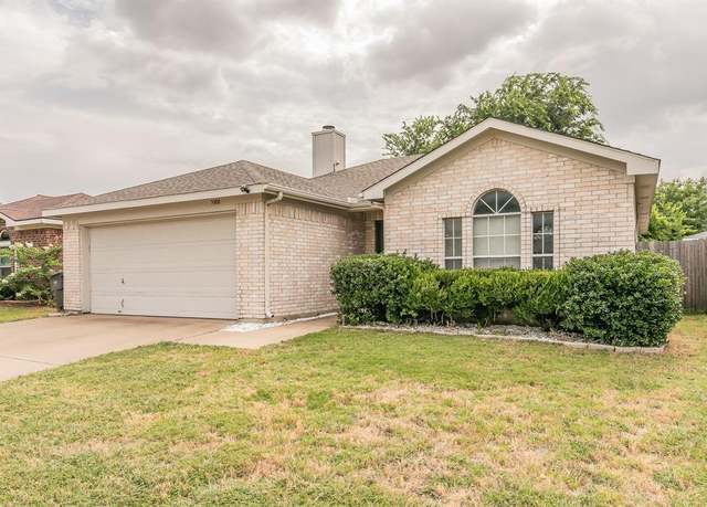 Property at 7008 Nohl Ranch Rd, Fort Worth, TX 76133, 3 beds, 2 baths