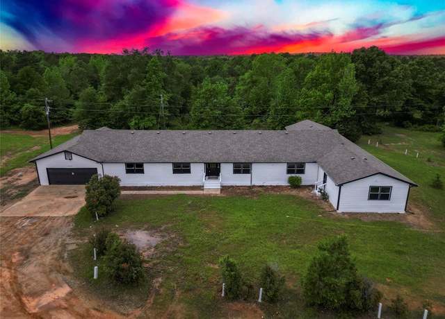 Property at 4303 County Road 398, Tyler, TX 75705, 5 beds, 2.5 baths