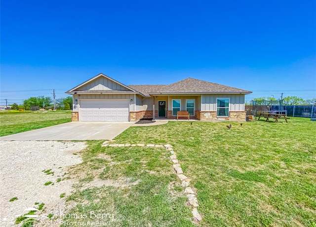 Property at 270 Foxtrot Ln, Abilene, TX 79602, 3 beds, 2 baths