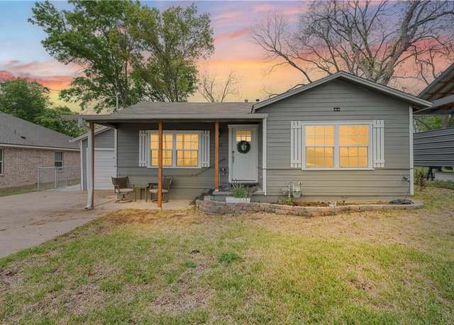 Property at 3312 Pewitt Dr, Waco, TX 76706, 2 beds, 1 bath
