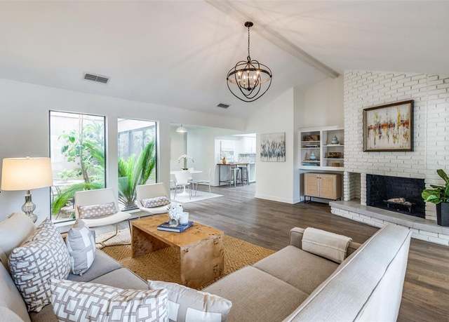 Property at 9502 Summerhill Ln, Dallas, TX 75238, 3 beds, 2 baths