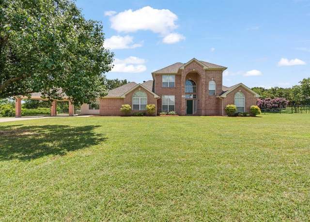 Property at 360 Markedstone Rd, Burleson, TX 76028, 4 beds, 3 baths