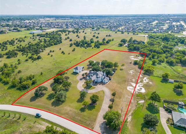 Property at 311 Spring Creek Dr, Waxahachie, TX 75165, 5 beds, 5.5 baths
