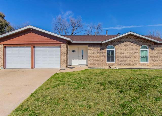 Property at 2115 Bradford Dr, Arlington, TX 76010, 3 beds, 2 baths