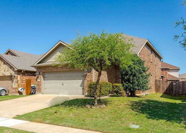 Property at 5813 Maui Dr, Fort Worth, TX 76119, 4 beds, 2.5 baths