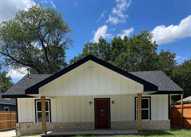 Property at 811 Ritchey St, Gainesville, TX 76240, 3 beds, 2 baths