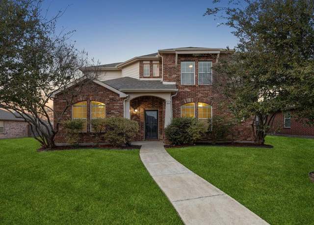 Property at 508 Sandy Ln, Royse City, TX 75189, 4 beds, 2.5 baths