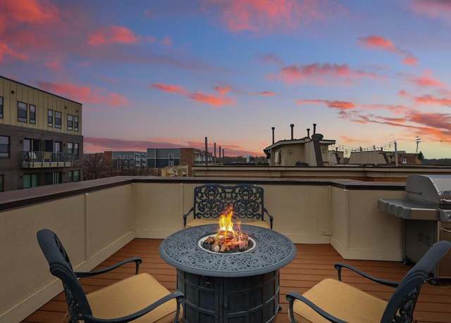 Property at 1120 S Adams St, Fort Worth, TX 76104, 2 beds, 2.5 baths