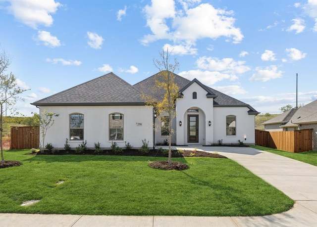 Property at 4349 Biddle St, Midlothian, TX 76065, 3 beds, 2.5 baths